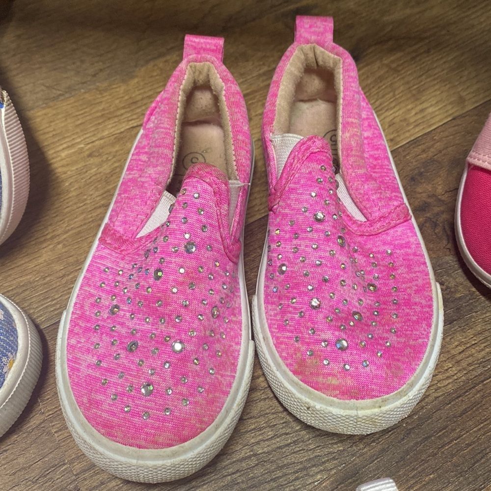 8 Pairs of Shoes - Picture 5 of 14